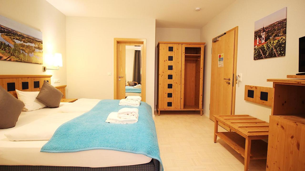 Aparthotel Alte Schmiede Деттельбах Экстерьер фото