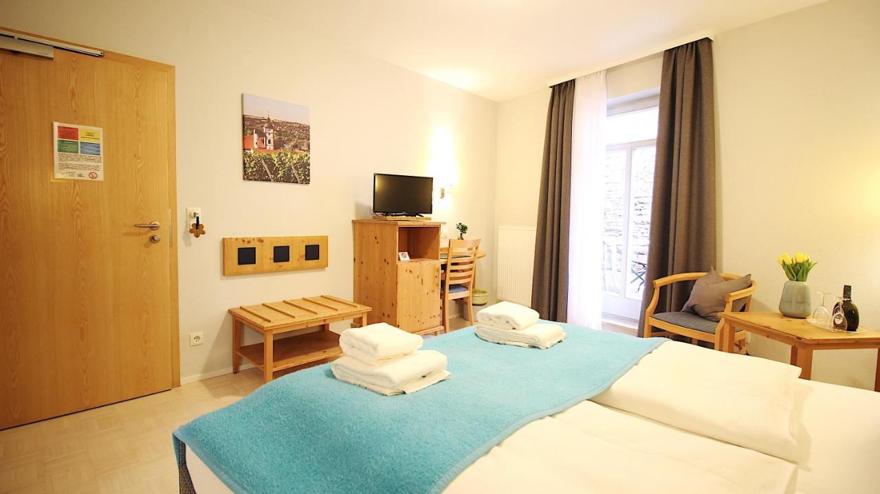 Aparthotel Alte Schmiede Деттельбах Экстерьер фото