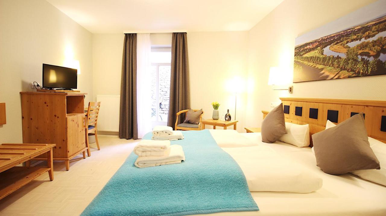 Aparthotel Alte Schmiede Деттельбах Экстерьер фото