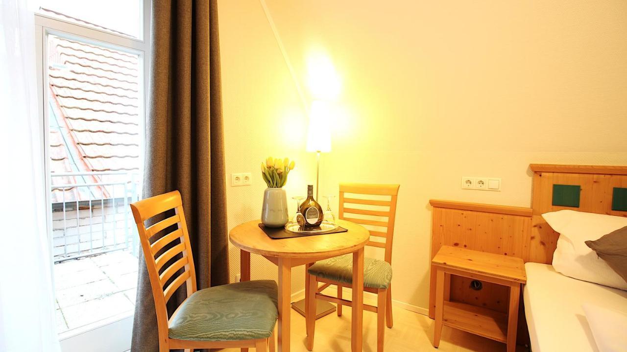 Aparthotel Alte Schmiede Деттельбах Экстерьер фото