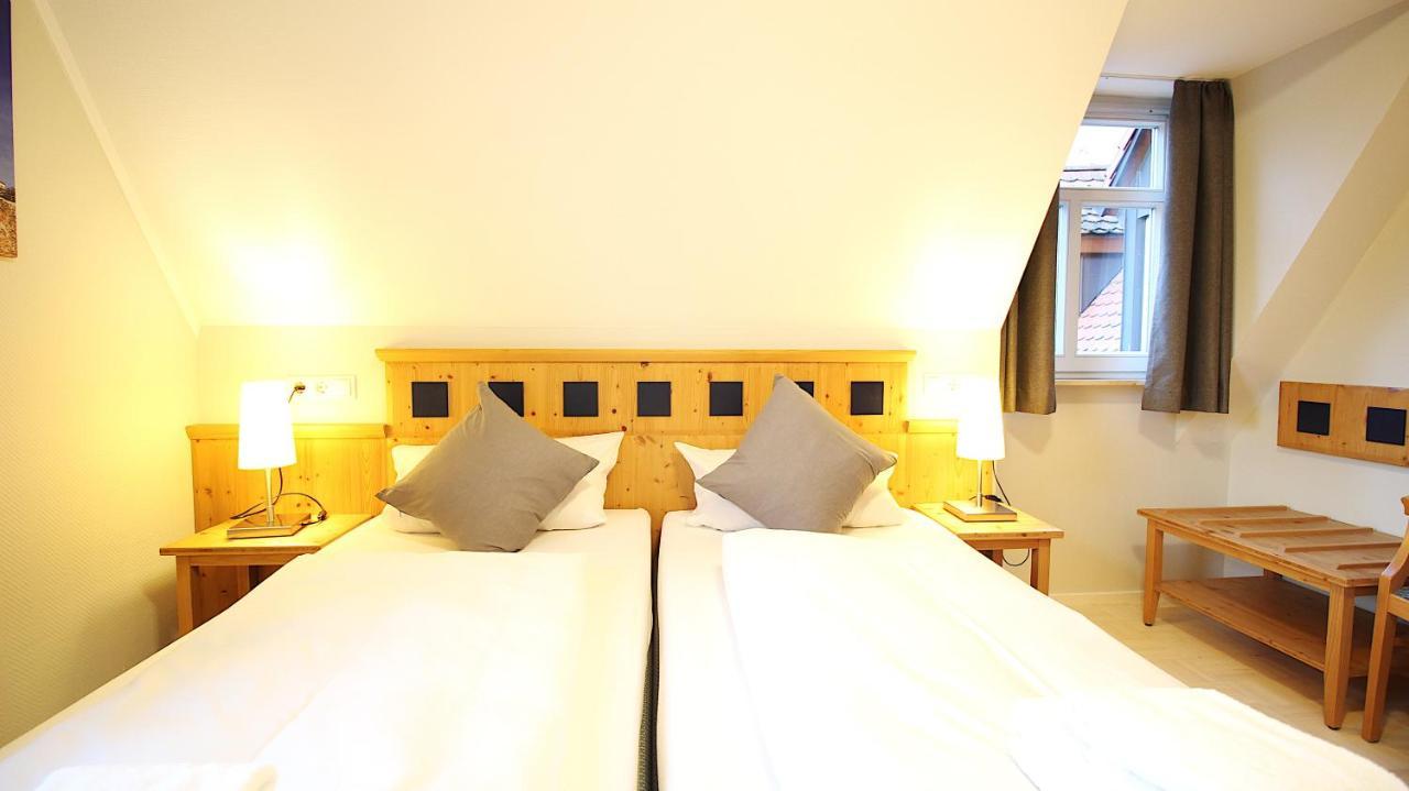 Aparthotel Alte Schmiede Деттельбах Экстерьер фото