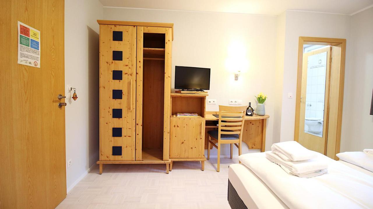 Aparthotel Alte Schmiede Деттельбах Экстерьер фото